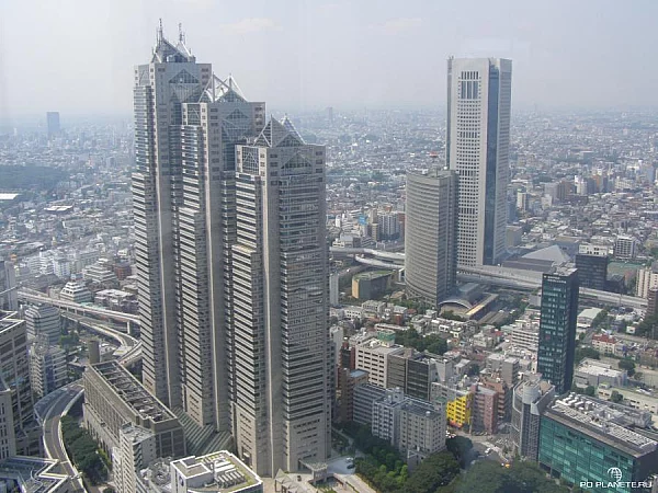 Вид на Токио со смотровой площадки здания муниципалитета