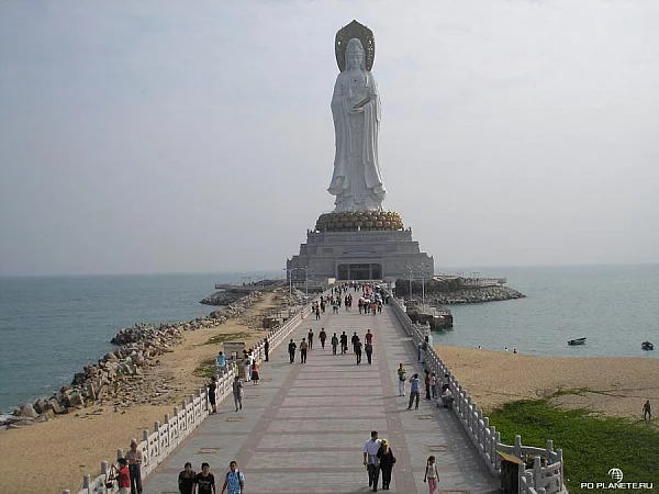 108-метровая статуя богини милосердия Гуаньинь